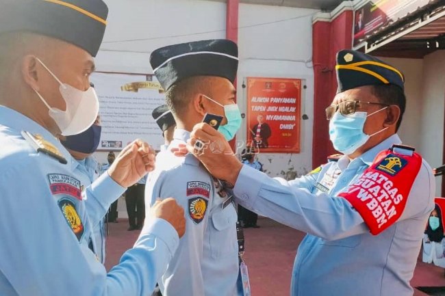 4 Petugas LPN Pamekasan Naik Pangkat