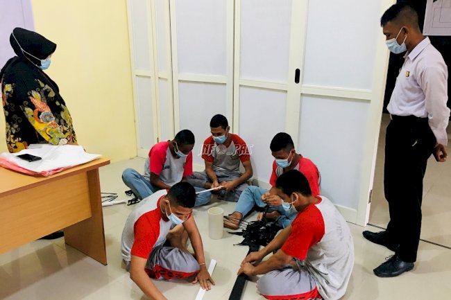 Anak LPKA Ambon Sulap Limbah Jadi Kerajinan Tangan