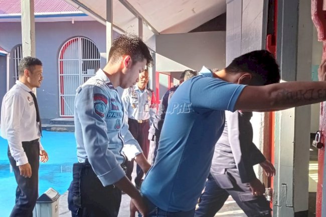 Petugas Pemasyarakatan Gencarkan Penggeledahan Kamar Hunian 