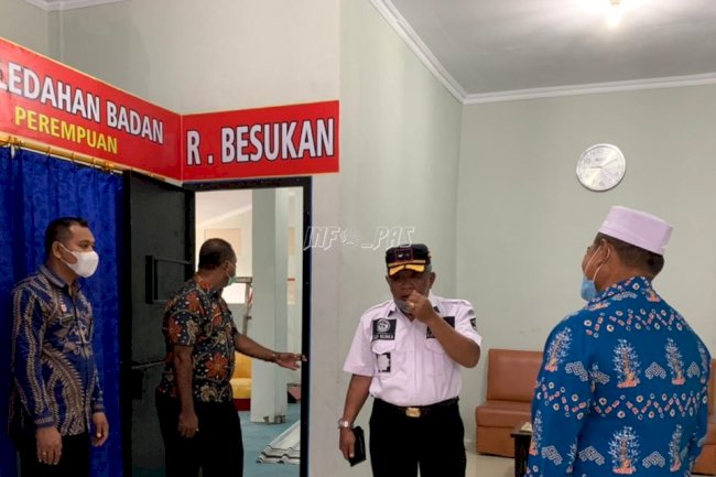 Pastikan Pelayanan Masyarakat, Kakanwil Maluku Kunjungi Rutan Ambon