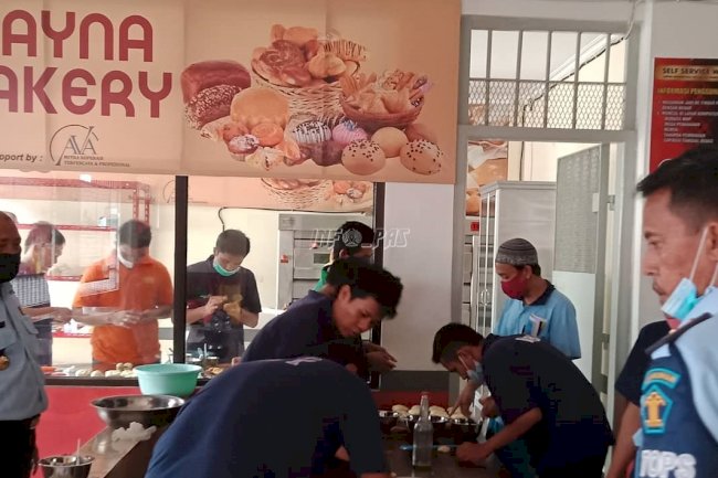 LPN Pamekasan Bekali WBP dengan Pelatihan Pembuatan Roti