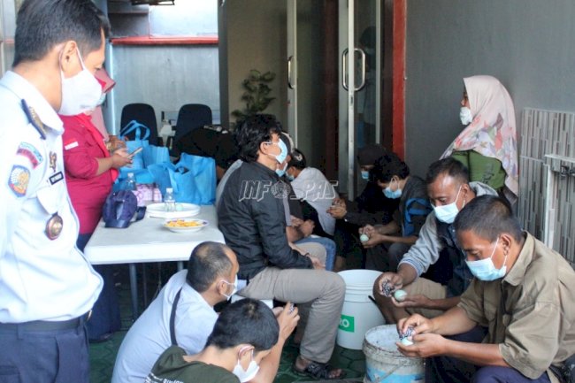 Bapas Cirebon Bekali Klien dengan Pelatihan Membuat Telur Asin