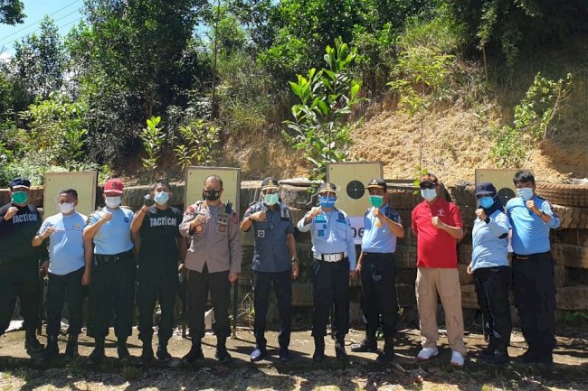 Jajaran Pemasyarakatan Sultra Ikuti Pelatihan Menembak