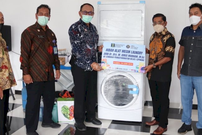 Dukung Pembinaan WBP, Lapas Cipinang Dapat Hibah Mesin Penatu