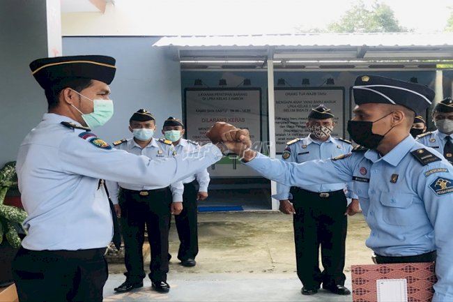 Picu Semangat Kerja, LPKA Ambon Berikan Reward Petugas Teladan