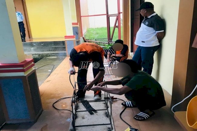 Anak LPKA Ambon Terampil Membuat Rak Sepatu