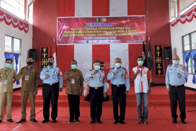 Pelatihan Kemandirian Bidang Jasa di Lapas Ambon Resmi Dibuka