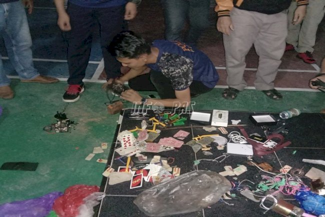 Satops Patnal Lapas & Bapas Muara Teweh Geledah Kamar Hunian WBP 