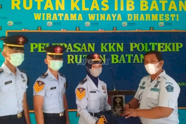 Lepas Taruna Poltekip, Ini Pesan Karutan Batang