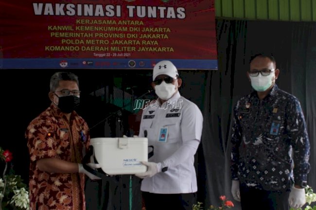 Kendalikan Penularan COVID-19, Kanwil Kemenkumham DKI Gelar Program Vaksin Tuntas