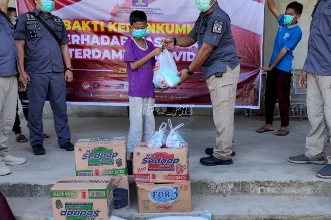 Bakti Sosial Kemenkumham, UPT Pemasyarakatan Salurkan Bantuan