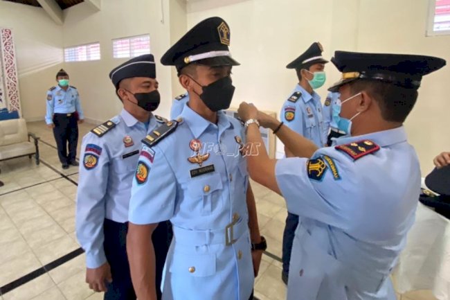 Kalapas Tabanan Lantik Petugas Naik Pangkat & Lepas Purnabakti