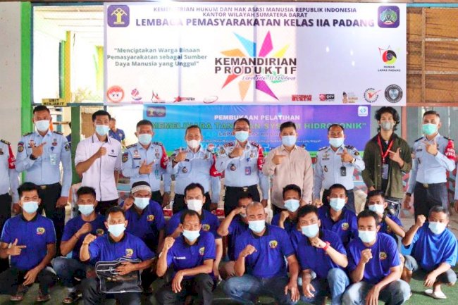 Gandeng BLK Padang, Lapas Padang Kembali Buka Pelatihan Budidaya Tanaman Hidroponik