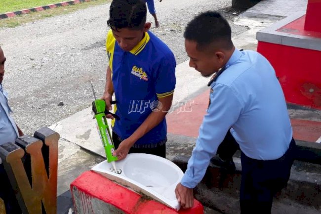 WBP Asimilasi Kerja Luar Pelihara Rutan Masohi