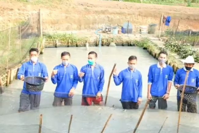 WBP Lapas Rangkasbitung Panen Ikan Lele & Semangka Pokemon