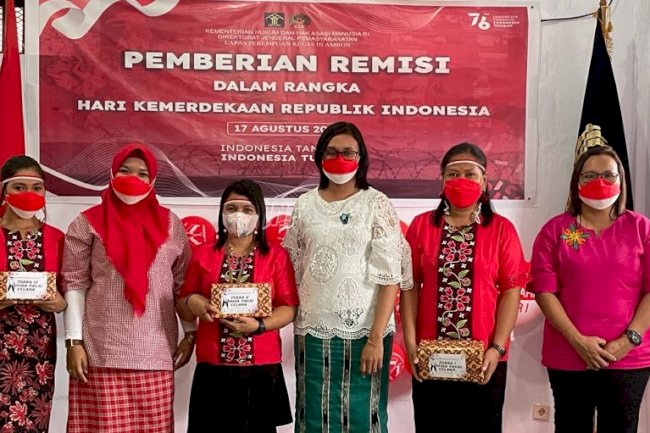 Lapas Bagikan Hadiah bagi Pemenang Lomba Agustusan