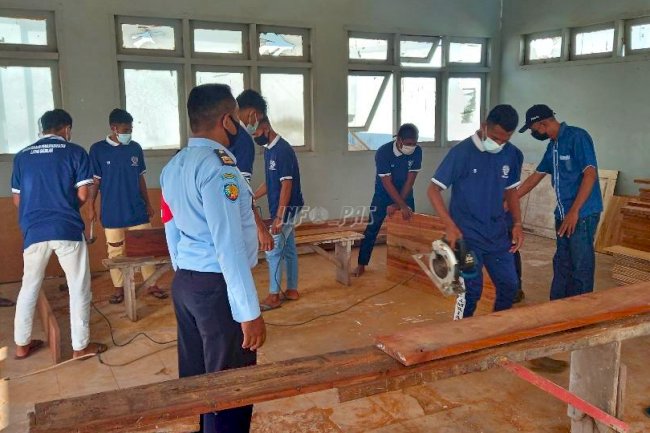 Puluhan WBP Lapas Saumlaki Dibekali Pelatihan Mebel