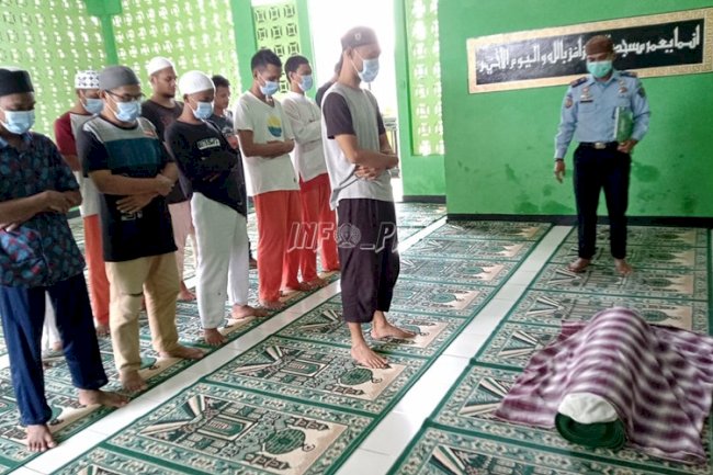 WBP Muslim di Rutan Ambon Belajar Cara Mandikan & Salatkan Jenazah
