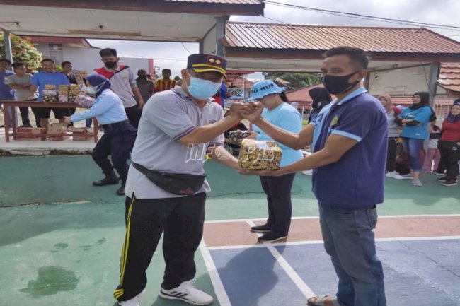 Tutup Porsenap, Kalapas Muara Teweh Bagikan Hadiah Lomba