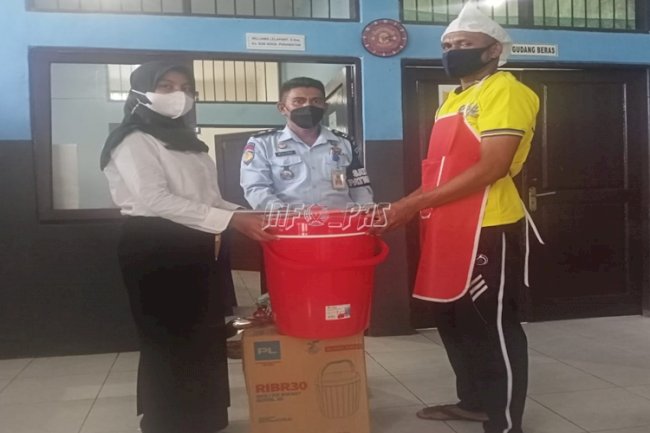 Lapas Piru Tingkatkan Kualitas Hygiene Sanitasi Dapur