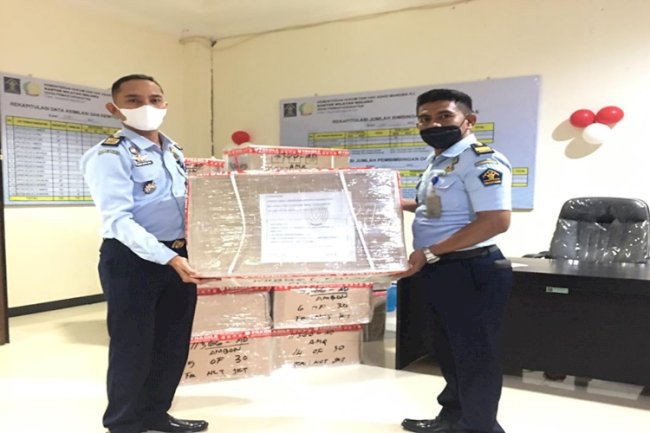 Terima Alat Tes Urine, Lapas Piru Siap Berantas Narkoba