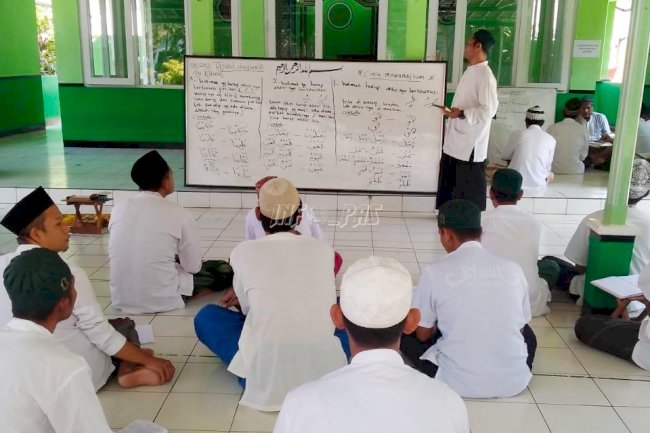 Mengintip Halaqah Ilmu di Pesantren Rutan Batang
