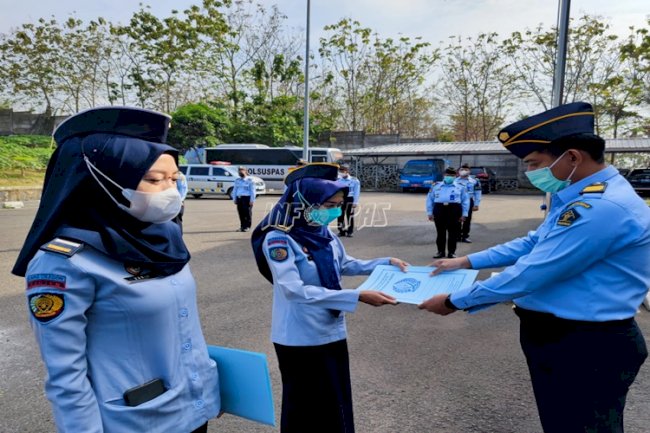 2 Petugas Lapas Cilegon Raih Penghargaan Petugas Teladan