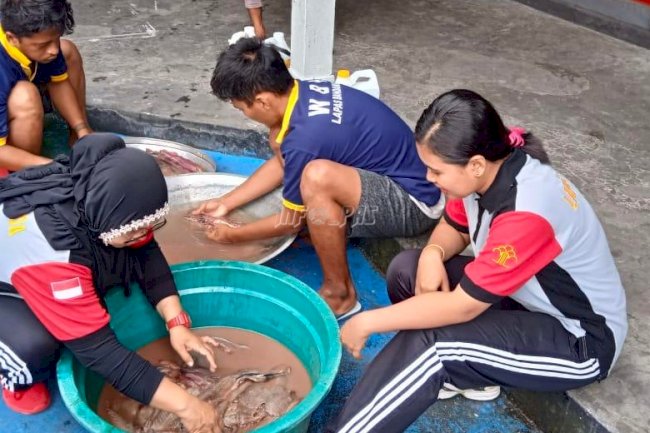 Tingkatkan Kemandirian, Lapas Banda Naira Latih WBP Produksi Ikan Garam
