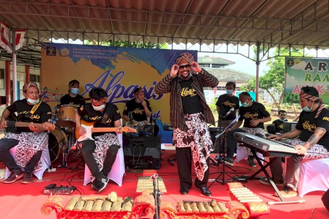 Salurkan Bakat Bermusik, Lapas Semarang Bentuk Alpasis Bans Untuk Narapidana