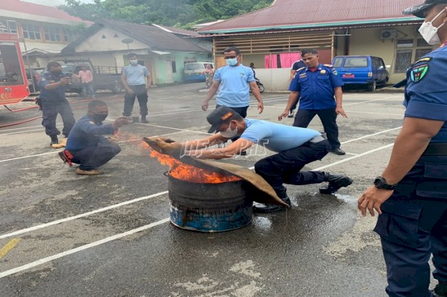 Rutan Painan-Damkar Pesisir Selatan Gelar Pelatihan Damkar  