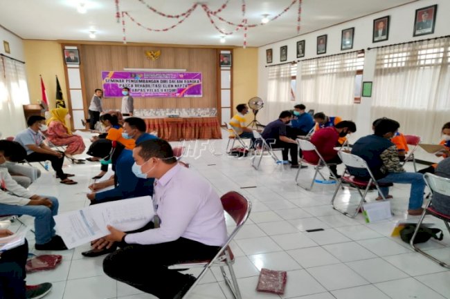Tutup Kegiatan Pascarehabilitasi, Bapas Kediri Harap Klien Jalani Kehidupan Positif