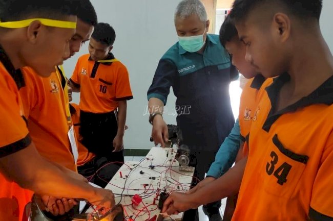 Wujudkan Kompetensi Anak, LPKA Loteng Gandeng BLK Gelar Pelatihan Kelistrikan