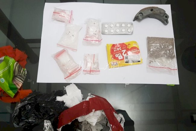 Petugas Lapas Narkotika Bandung Gagalkan Penyelundupan Narkoba