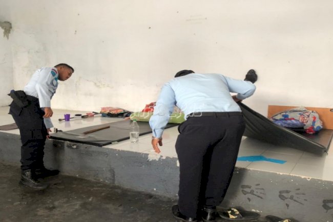Jaga Kamtib, Jajaran Lapas Banda Naira Geledah Blok & Kamar Hunian WBP