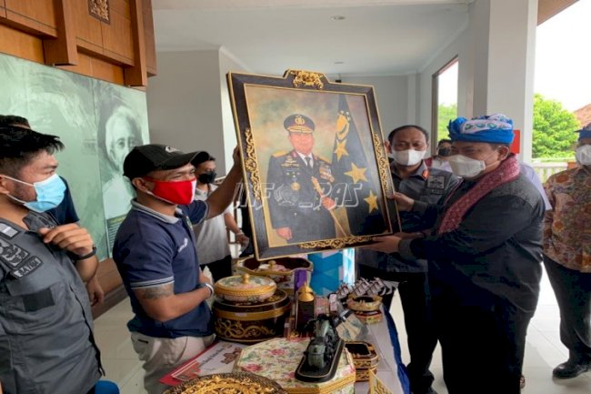 Hadiri Undangan BNNP Bali, LPN Bangli Pamerkan Hasil Karya WBP