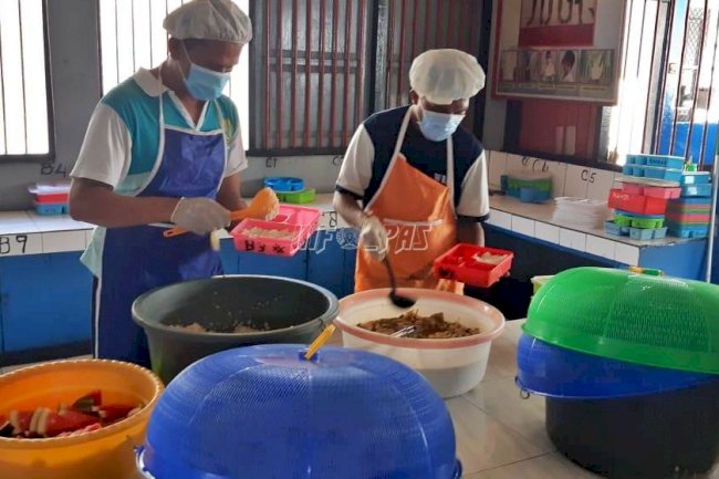 Tingkatkan Mutu Makanan WBP, Rutan Ambon Rutin Lakukan Pengawasan Dapur