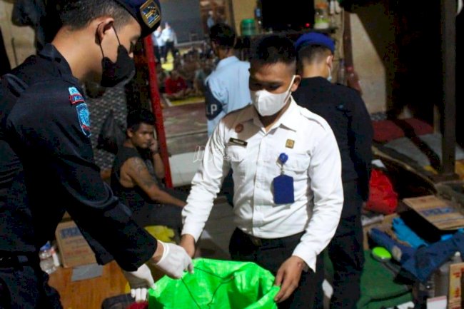 Dukungan UPT Pemasyarakatan, Satops Patnal LPN Karang Intan Sukseskan Razia di Lapas Banjarmasin