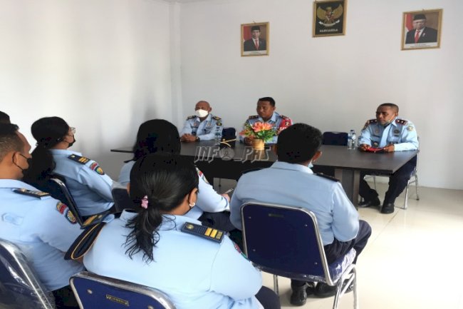 Sambangi Lapas Saparua, Plt. Kadivpas Maluku Tegaskan Kembali Tusi Pemasyarakatan