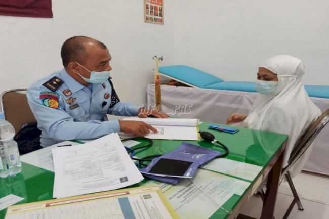 Perawat Rutan Bantaeng Sigap Berikan Pelayanan & Konsultasi Kesehatan