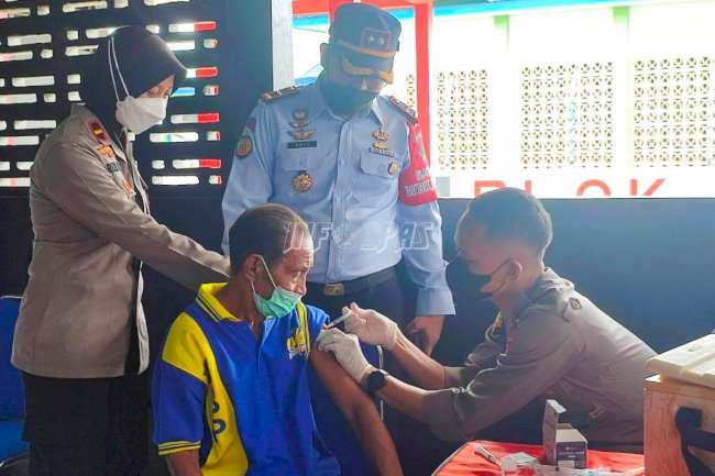 Rutan Masohi Kembali Berikan Vaksin Kepada WBP