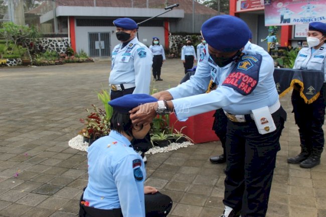 Akhiri Status CPNS, 11 Tunas Pengayoman LPN Bangli Jalani Tradisi Pembaretan