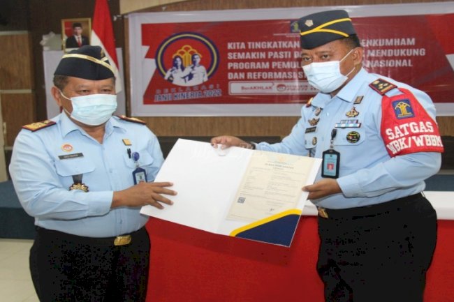 Terima Surat Pencatatan Hak Cipta, Ini Harapan Kalapas Ambon