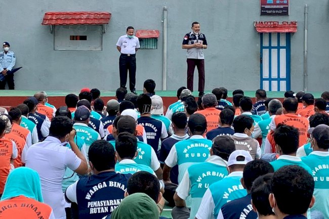 Sambangi UPT Wilayah Ambon, WBP & Anak Dapat Wejangan dari Irwil II