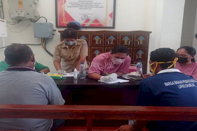 WBP Lapas Saumlaki Antusias Ikuti Posbindu