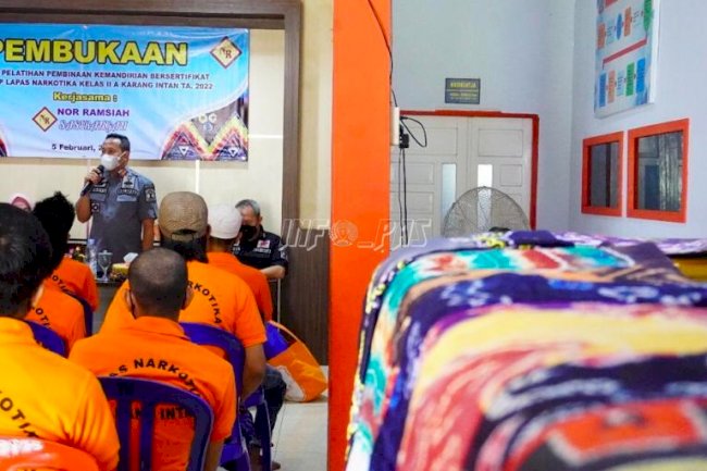 WBP LPN Karang Intan Dapat Pelatihan Produksi Kain Sasirangan