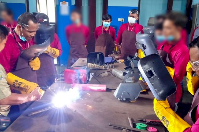 Bapas Kediri Gelar Bimbingan Kemandirian Pengelasan Bagi 20 Klien