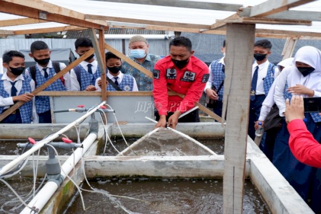 Sambut Siswa SMP Muhammadiyah 2, Kalapas Balikpapan: Siapa Mau Jadi Petugas Pemasyarakatan?