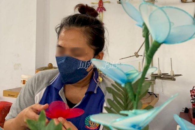 Isi Waktu Luang, WBP LPP Ambon Sibukkan Diri Produksi Hiasan Bunga