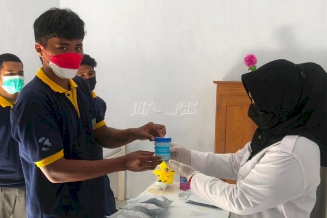 WBP Lapas Banda Naira Dites Urine Mendadak, Seluruhnya Bebas Narkoba