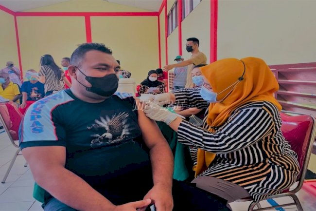 Dukung Percepatan Vaksinasi, Petugas & WBP Divaksin Booster
